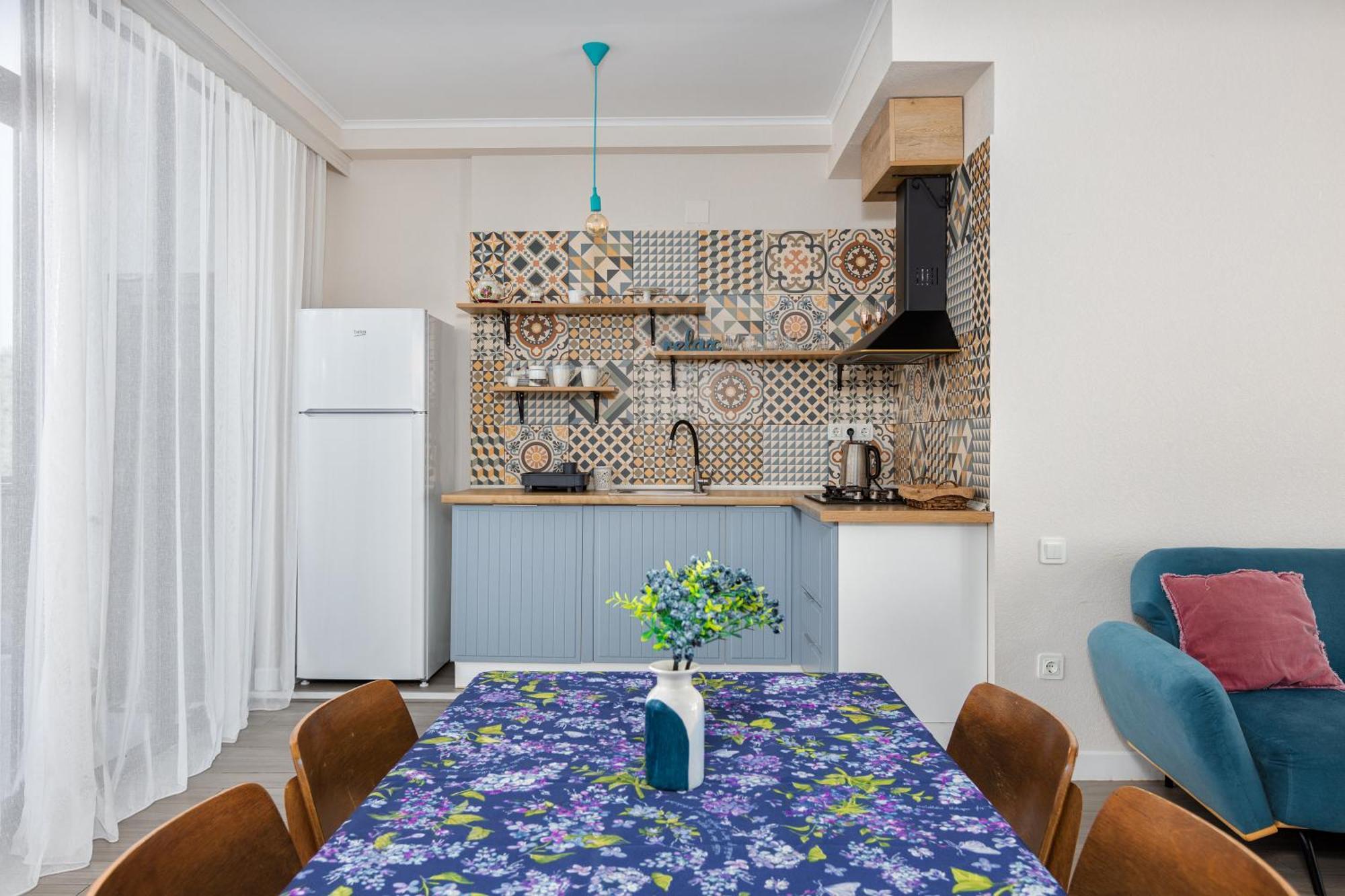 Gantiadi House 度假居 *